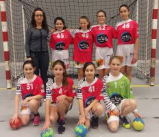 Les moins de 13 ans filles 2 avec leurs nouveaux maillots : Margaux Bongiovanni (coach), Clémence D‘Hervé, Floriane Le Menn, Mallaury Auffert, Romane Garcia, Érine Pann, Lizéa Chazelle et Klervie Tydou